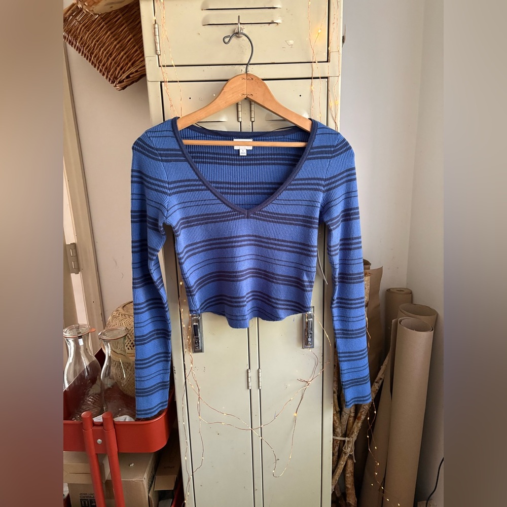LA Hearts Woodland V-Neck Sweater - Picture 7 of 15
